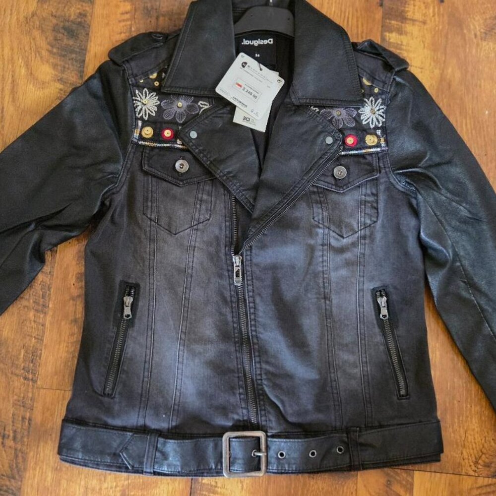 Black Floral Embroidered Denim Jacket NWT 34